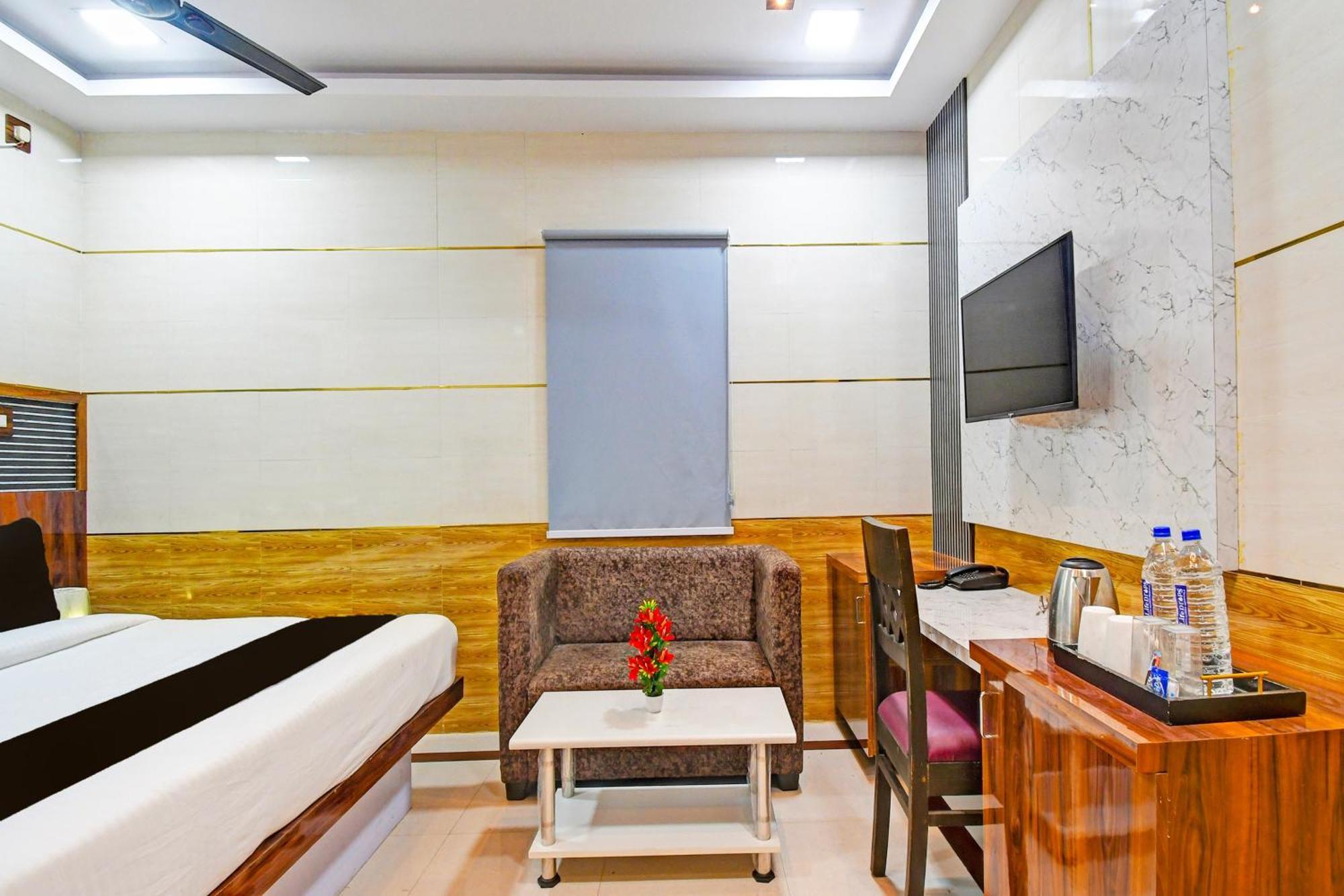 Super Hotel O Maa Bhubaneswari Hotel Екстериор снимка