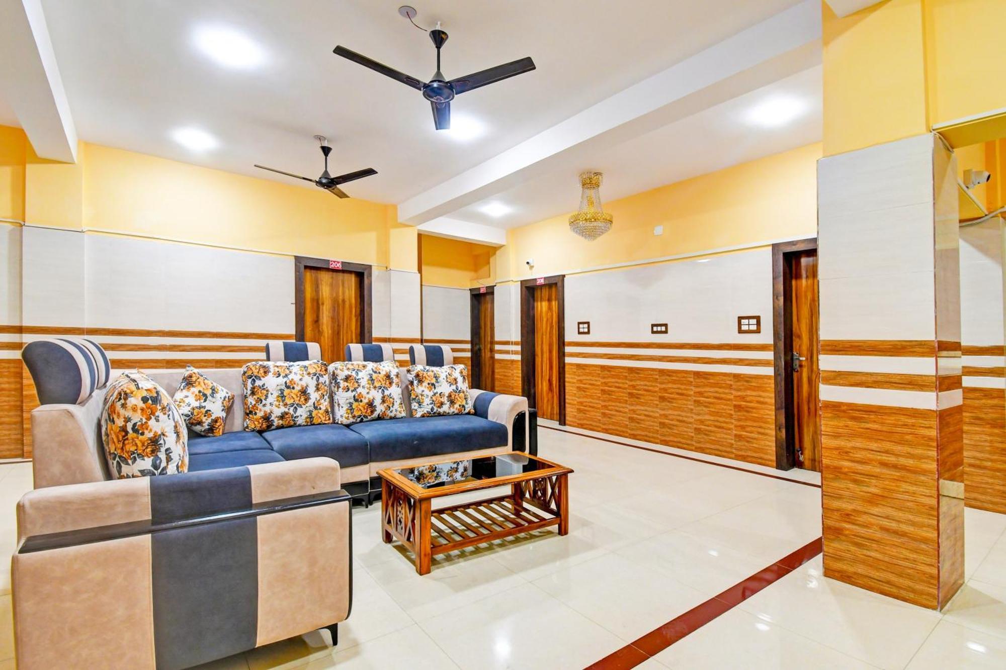 Super Hotel O Maa Bhubaneswari Hotel Екстериор снимка